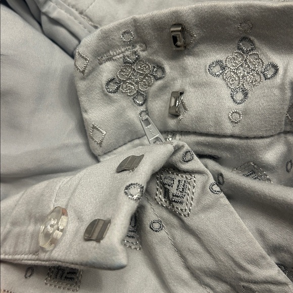 White House Black Market Gray Embroidered WHBM Women's 5” Shorts 10 - Picture 10 of 13